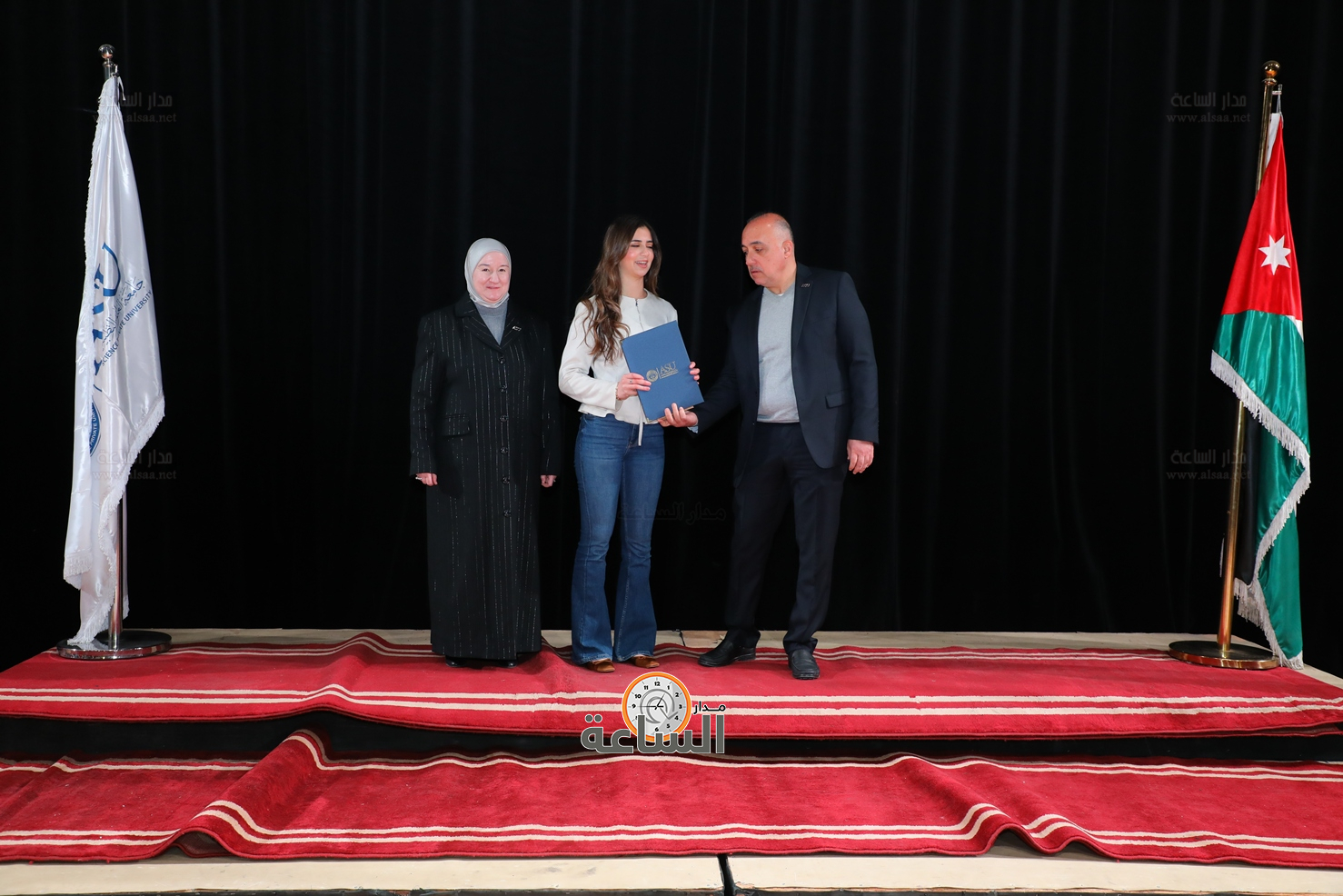 Madar Al-Saa Images 0.20929521554830832