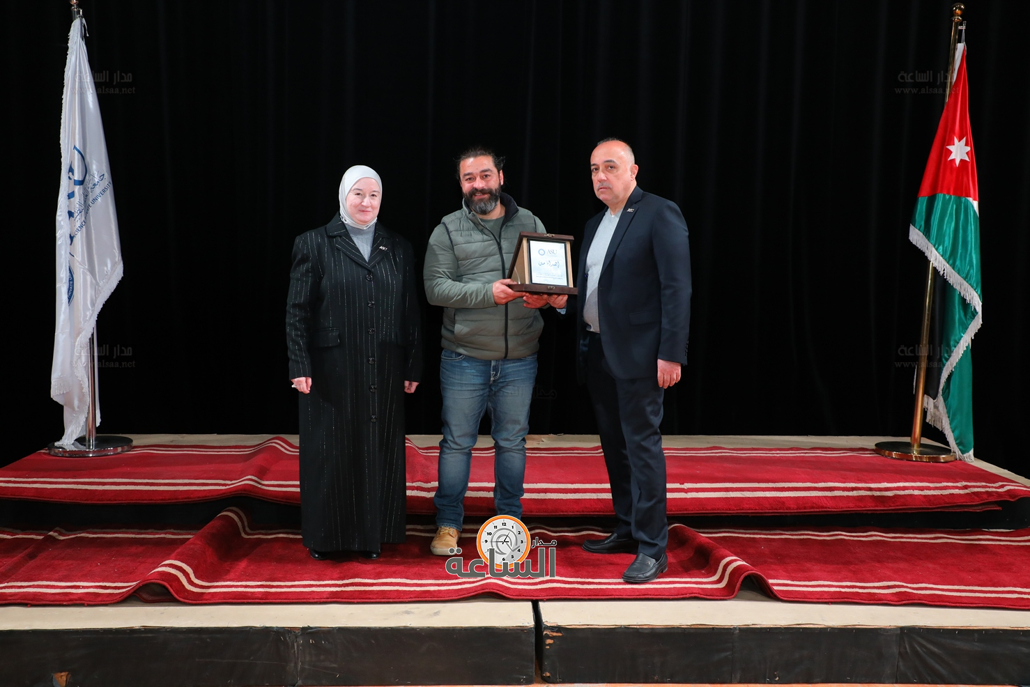 Madar Al-Saa Images 0.11720171193690909