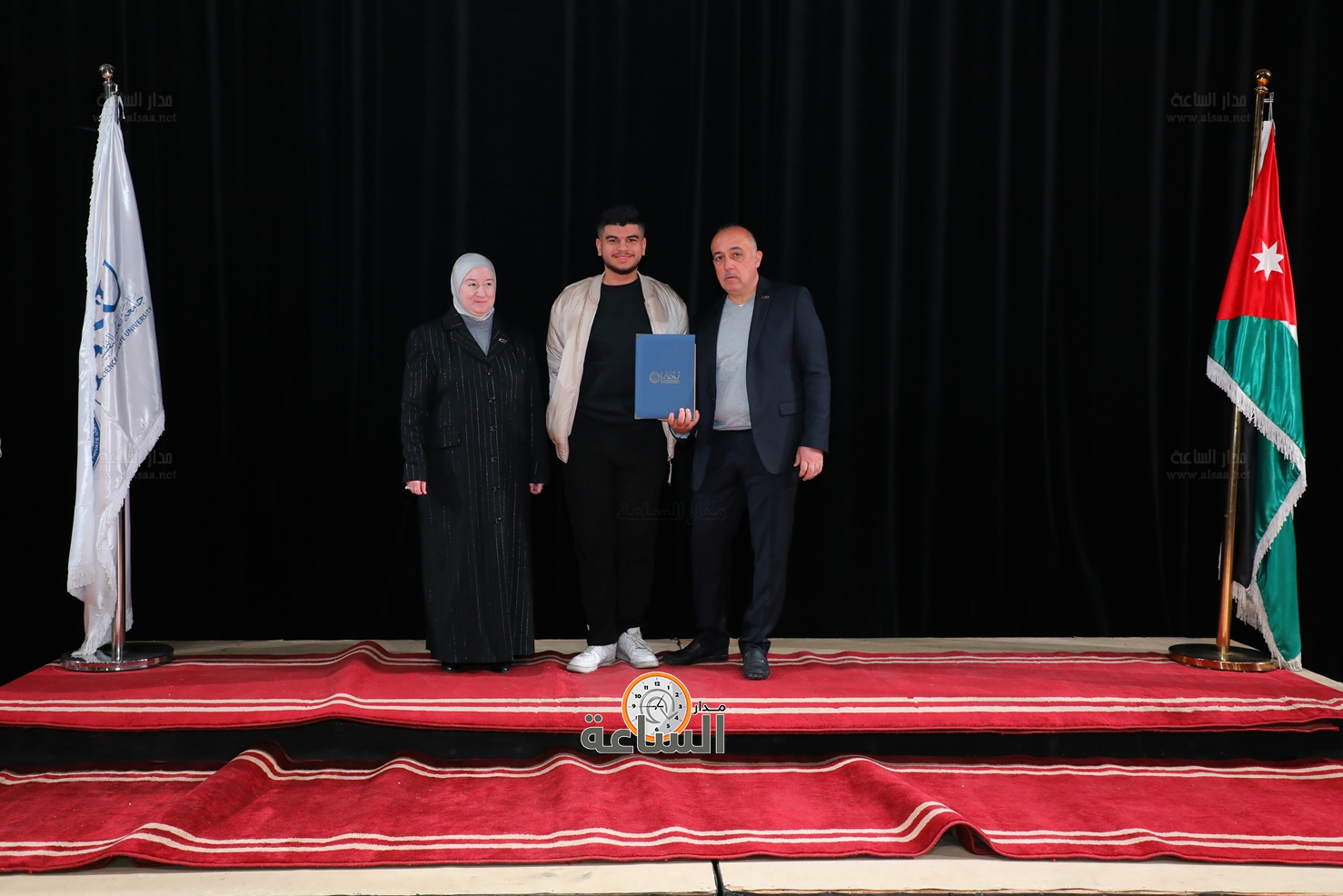 Madar Al-Saa Images 0.4239264576280226