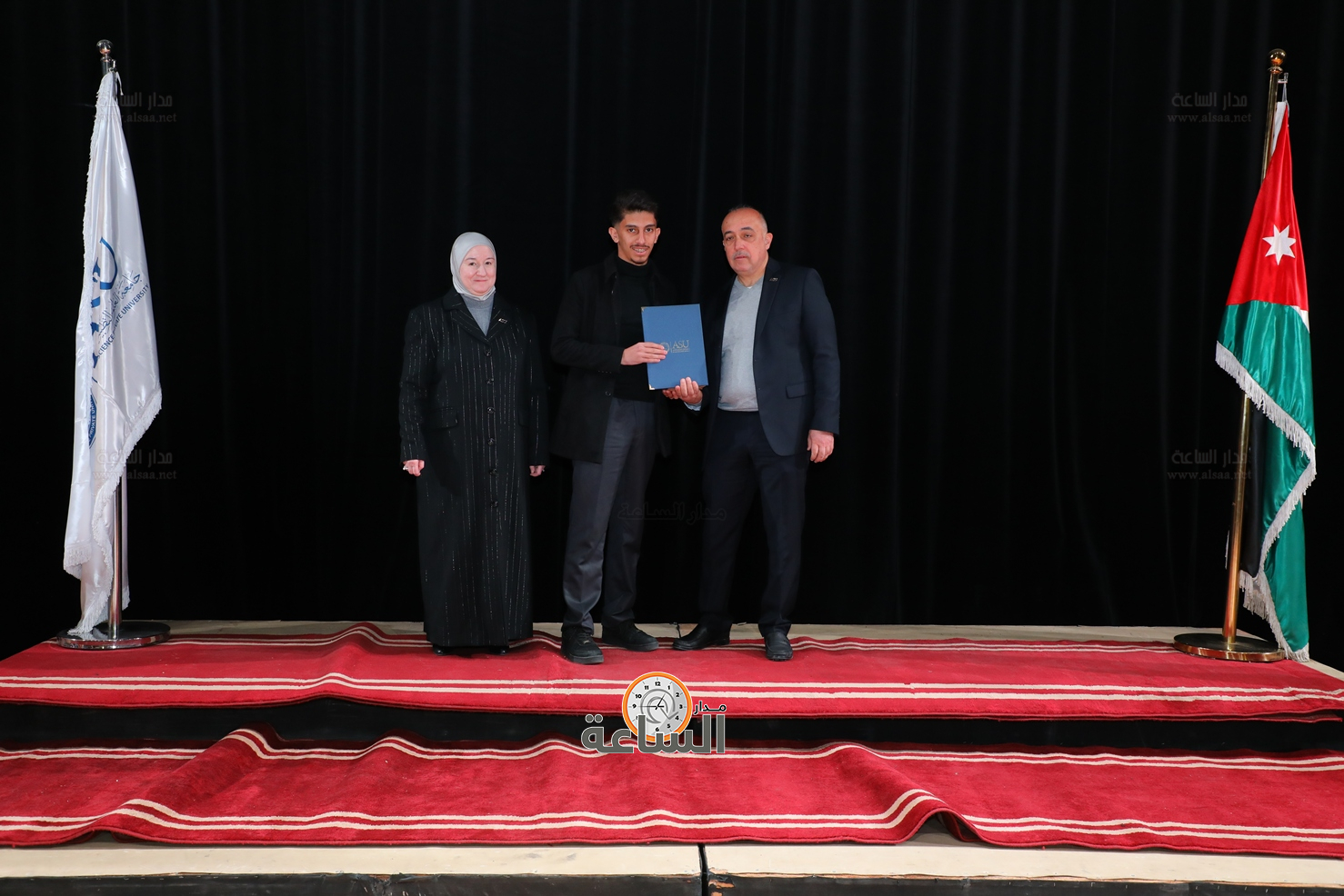 Madar Al-Saa Images 0.4597913378491567