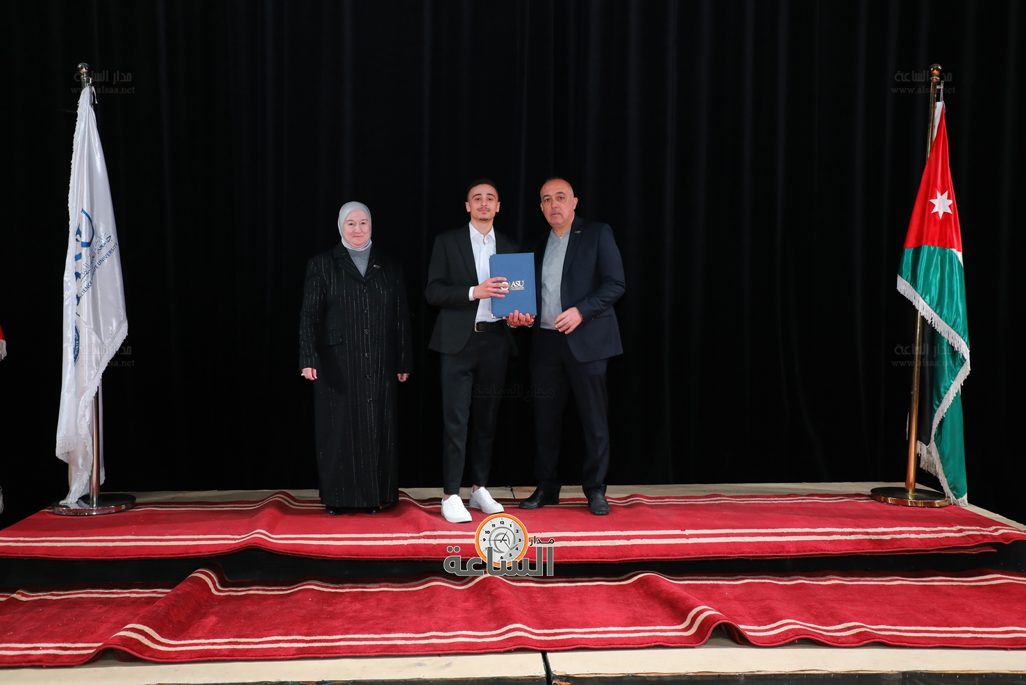 Madar Al-Saa Images 0.3033430035354292