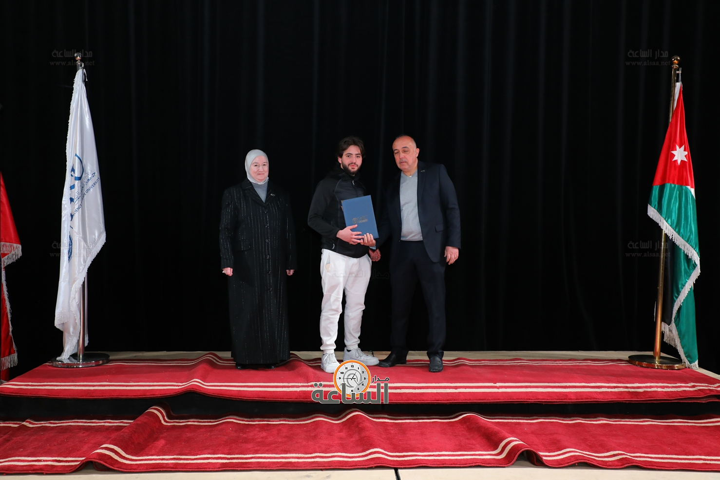 Madar Al-Saa Images 0.1306652949353666