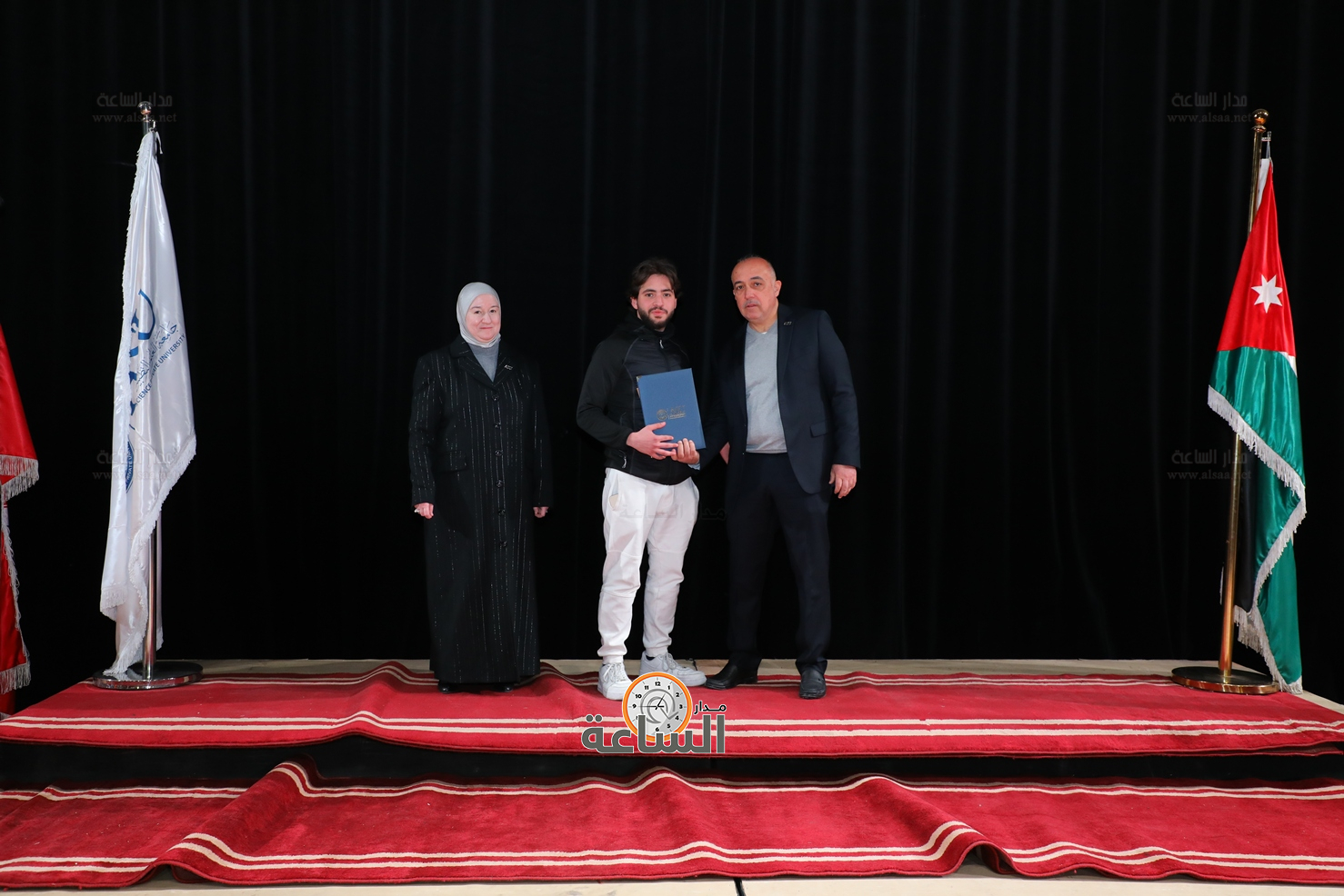 Madar Al-Saa Images 0.8627220620974207