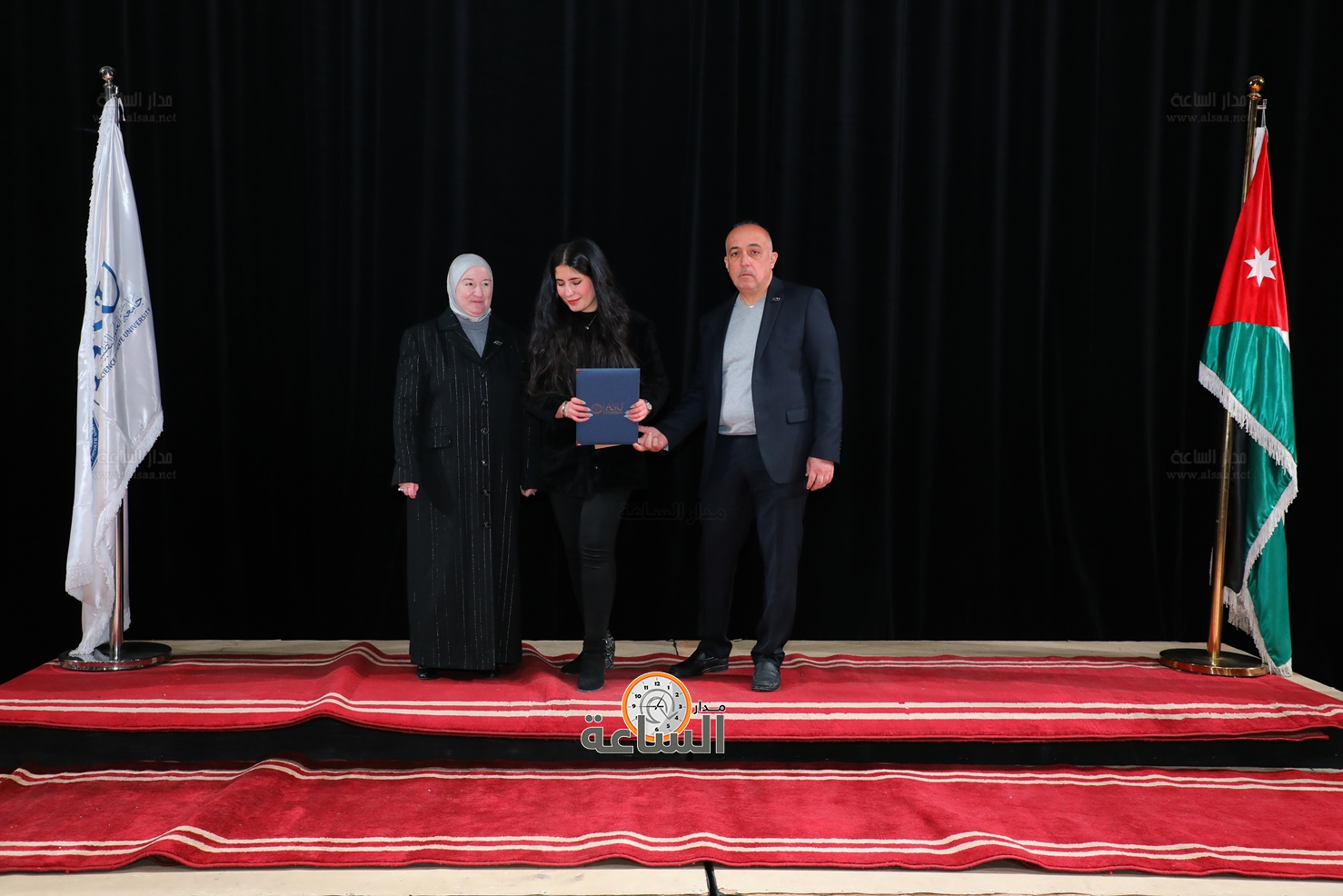 Madar Al-Saa Images 0.6921633288495868