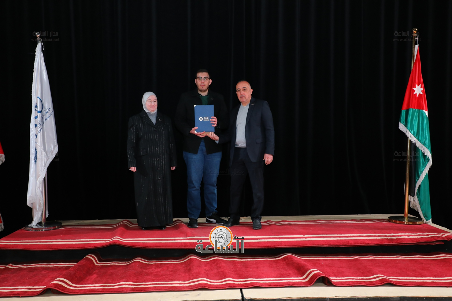 Madar Al-Saa Images 0.16899850972617836