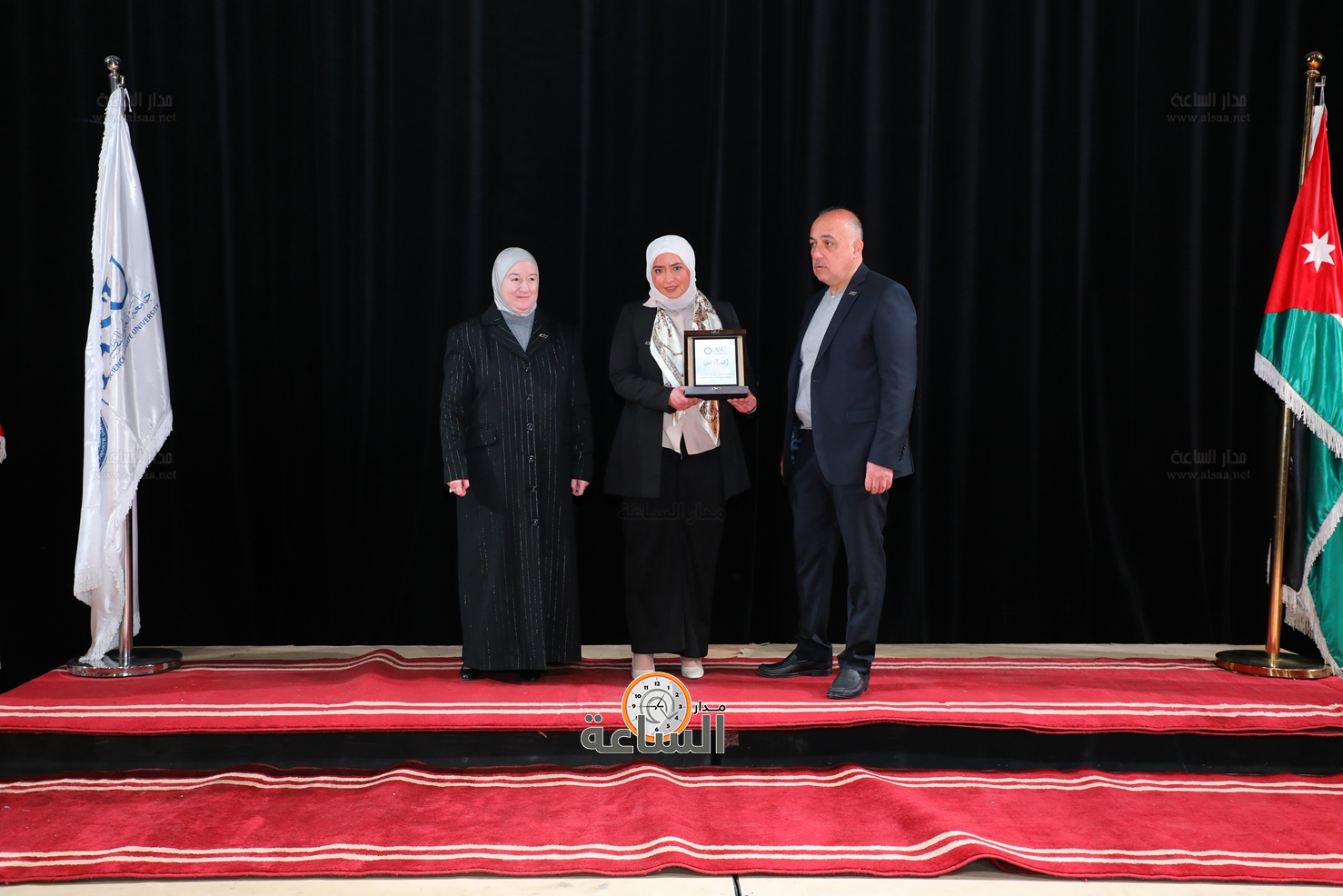 Madar Al-Saa Images 0.6898830572776196