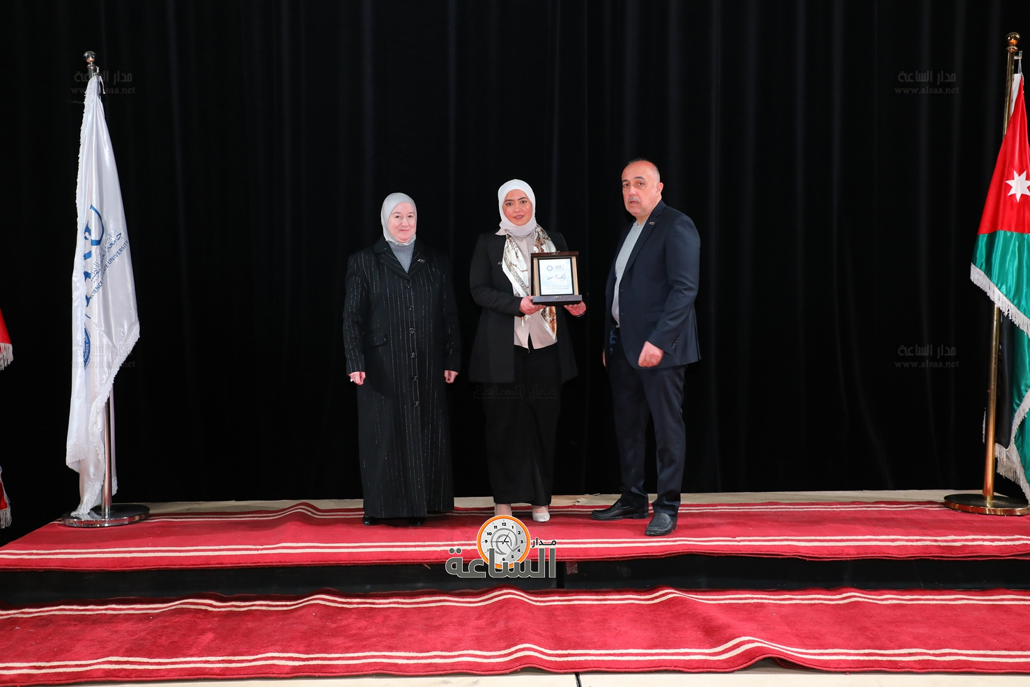 Madar Al-Saa Images 0.8890286179848865