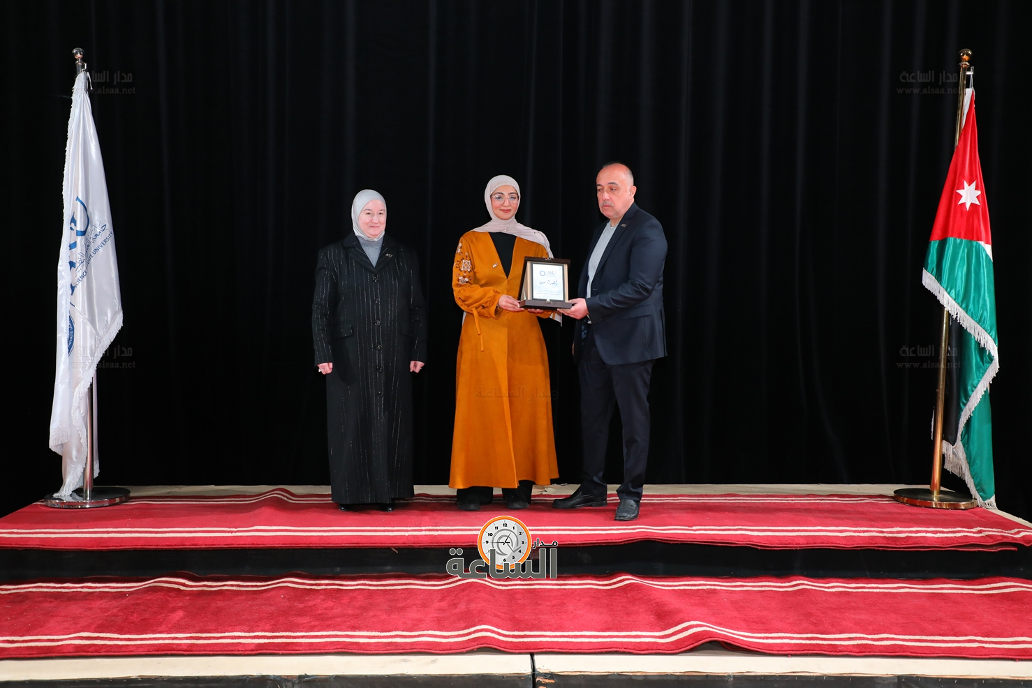 Madar Al-Saa Images 0.17594080232195441