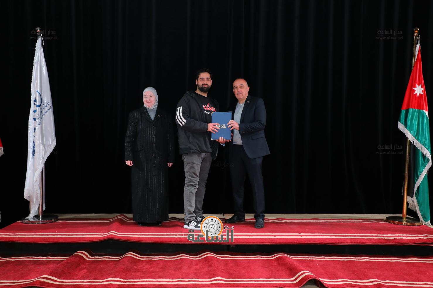 Madar Al-Saa Images 0.8838322075816543