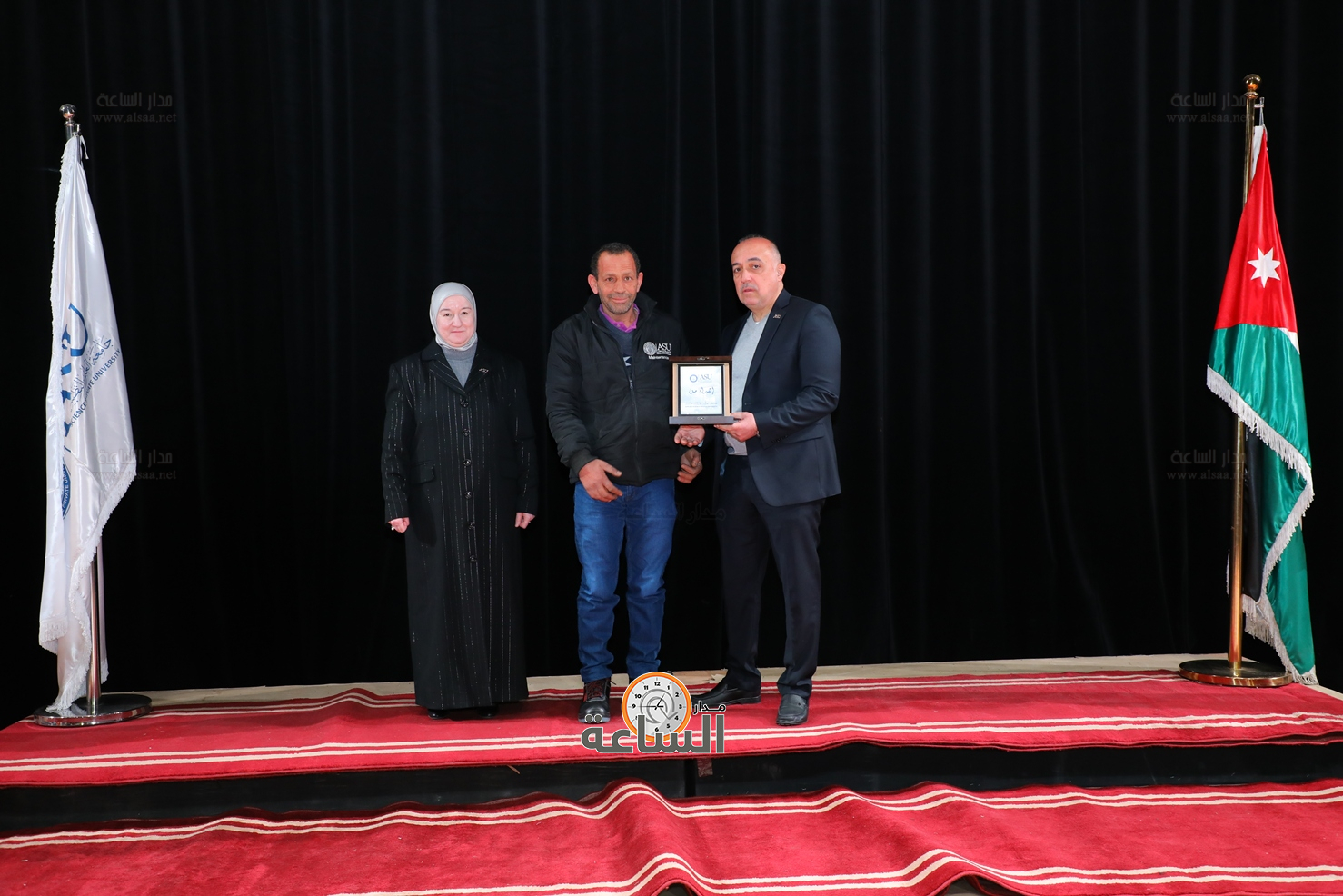 Madar Al-Saa Images 0.8964118737045002