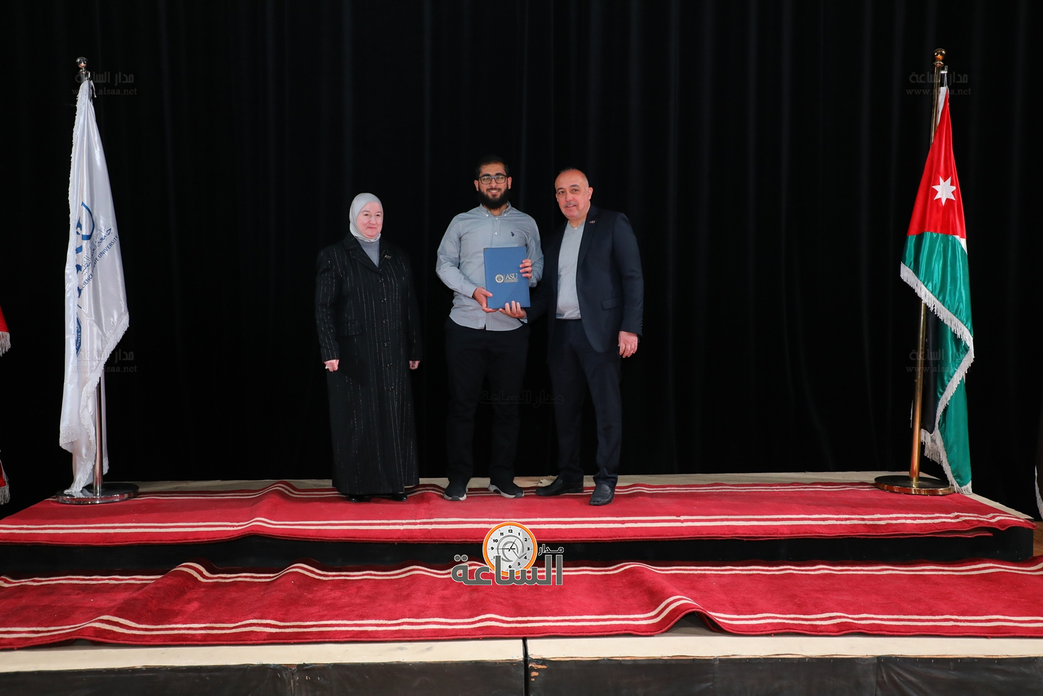 Madar Al-Saa Images 0.186095345216585