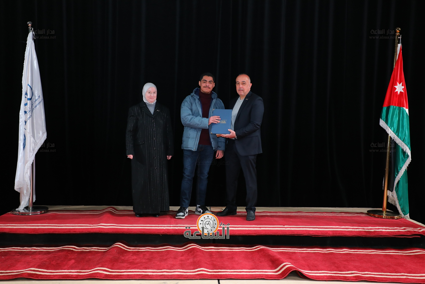 Madar Al-Saa Images 0.5415939495544091