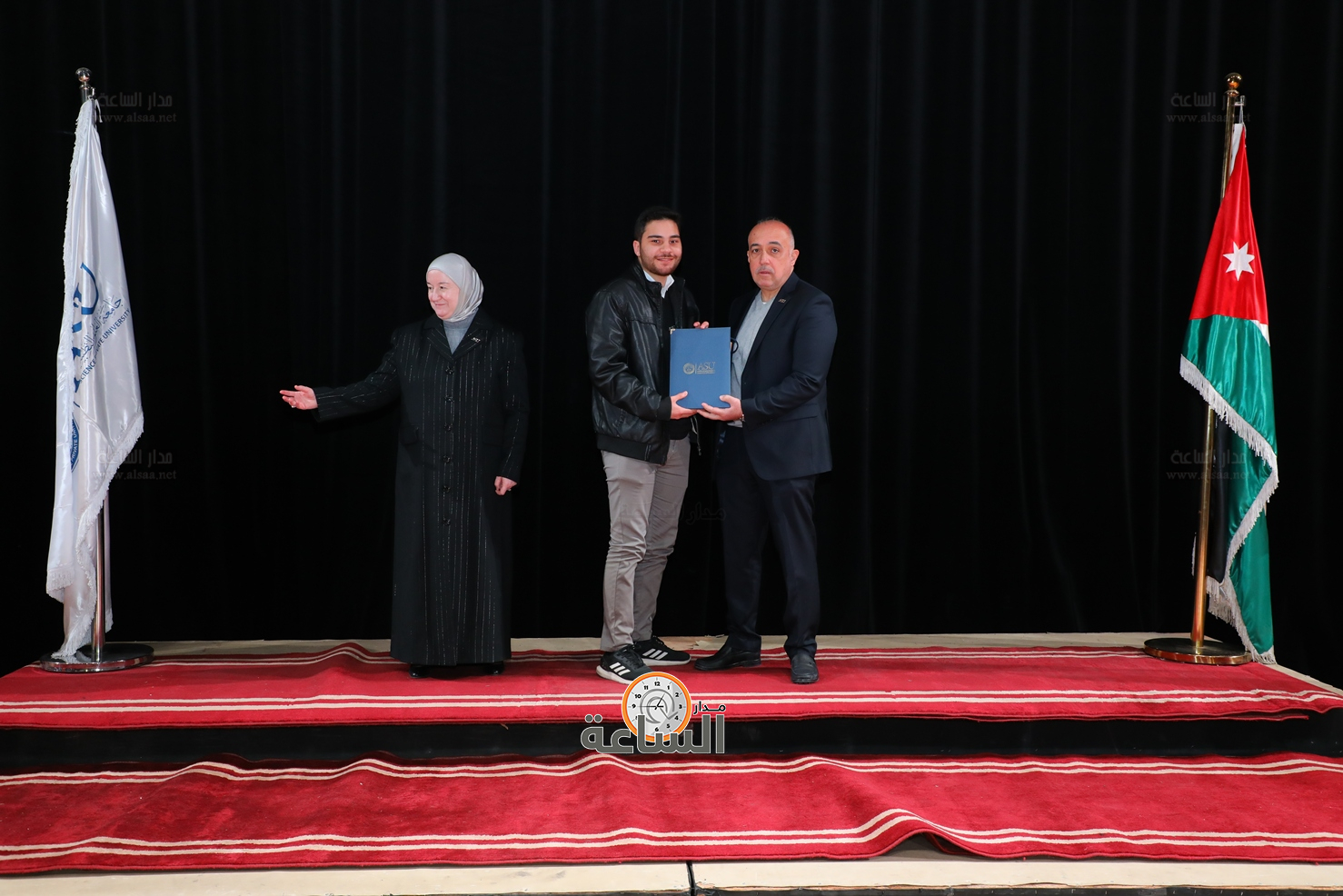 Madar Al-Saa Images 0.330586632724587