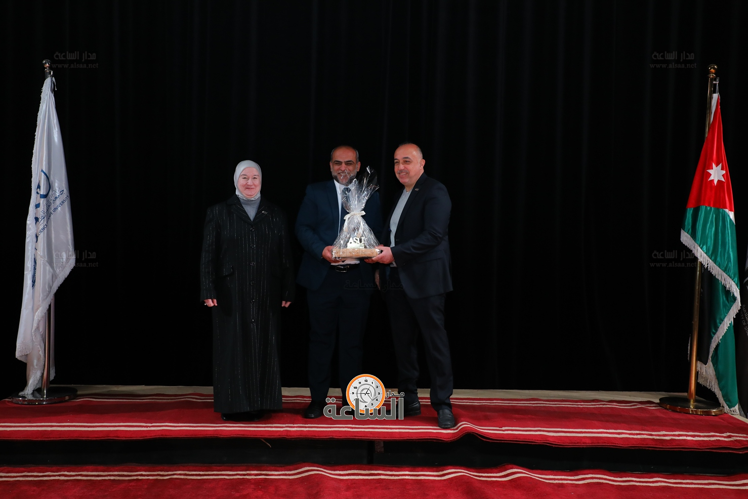 Madar Al-Saa Images 0.6351068418287129