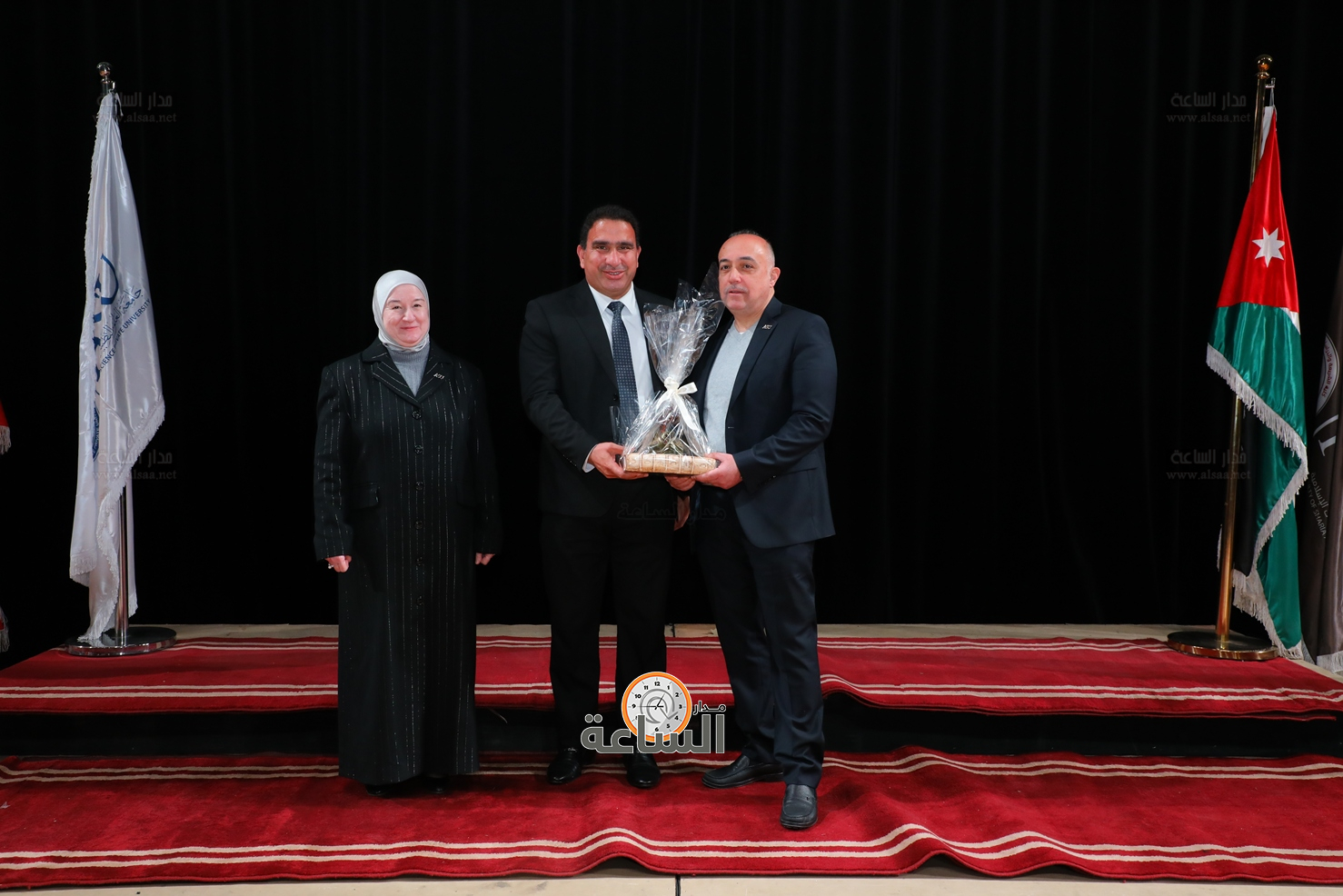 Madar Al-Saa Images 0.6167160228100221