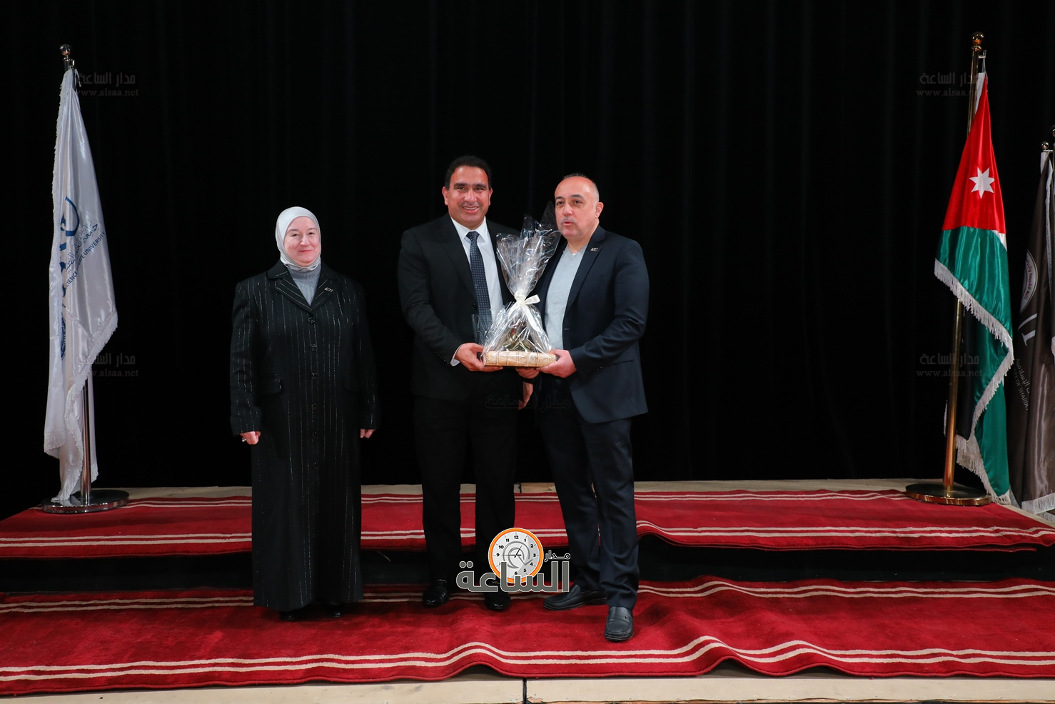 Madar Al-Saa Images 0.2953853613154882