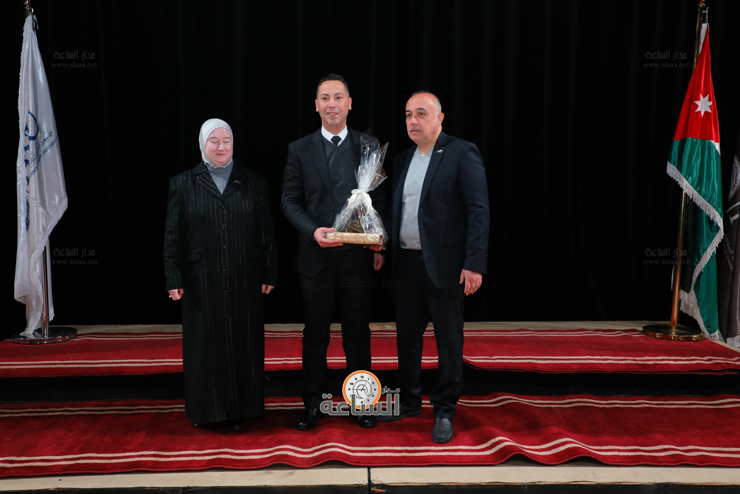 Madar Al-Saa Images 0.690120872813029