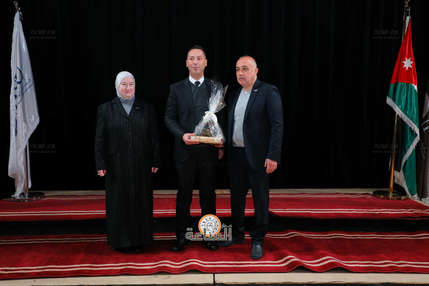 Madar Al-Saa Images 0.4033232903782249