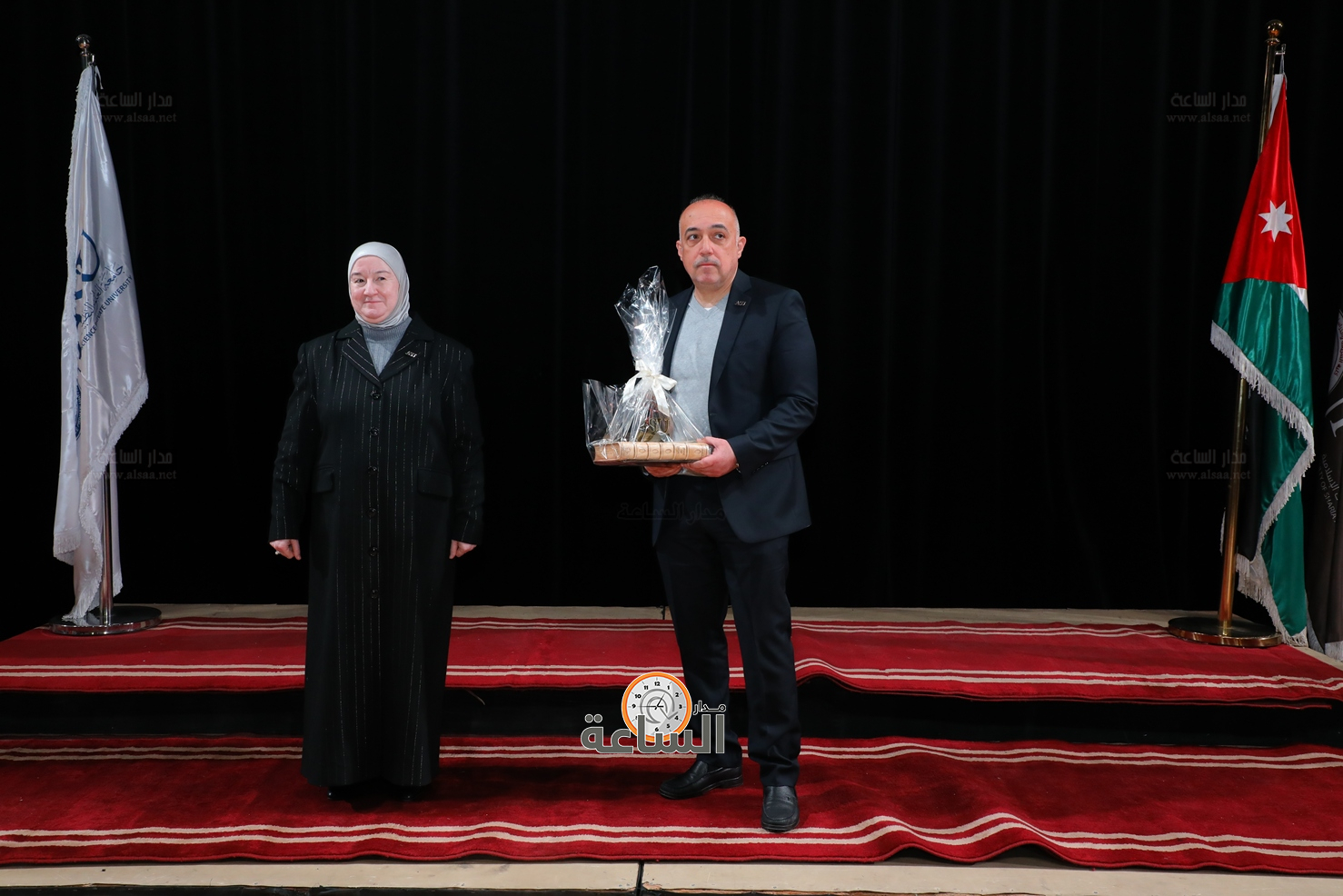 Madar Al-Saa Images 0.3819576865961689