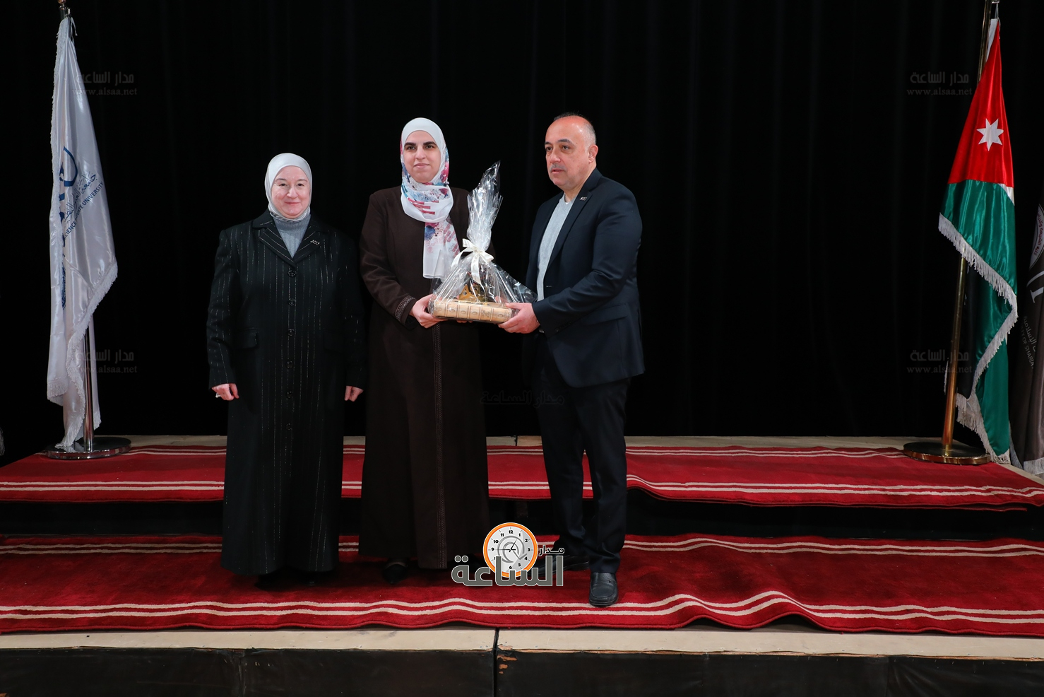 Madar Al-Saa Images 0.43087328568895256