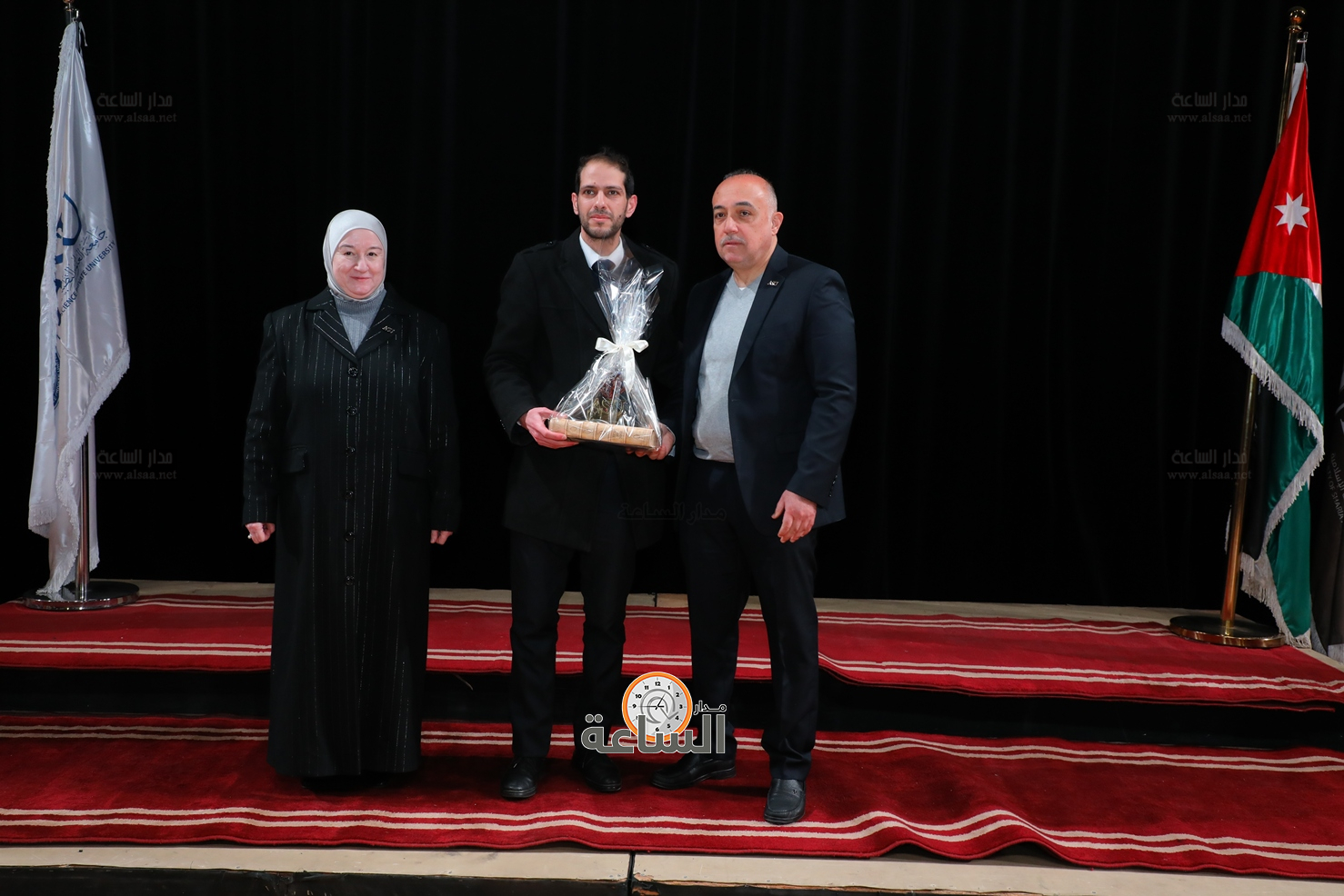 Madar Al-Saa Images 0.0880667888503972