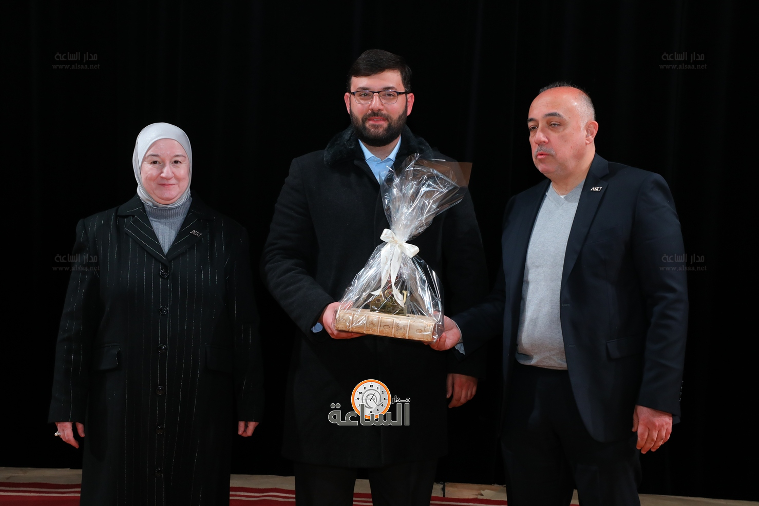 Madar Al-Saa Images 0.2541177102599408