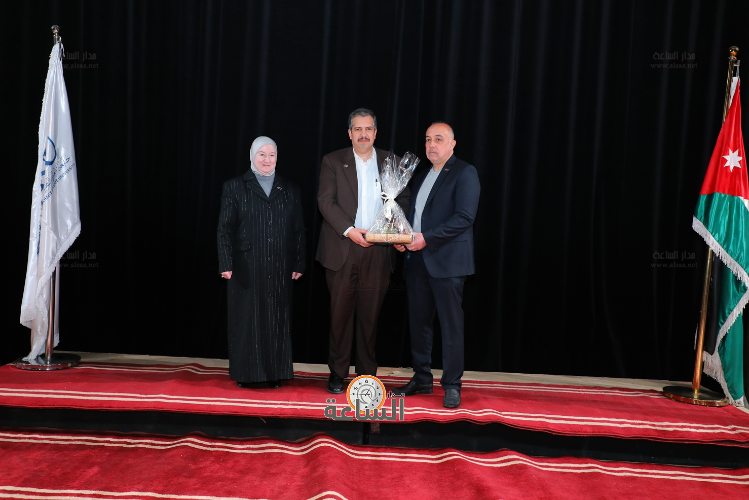 Madar Al-Saa Images 0.9464774081105825