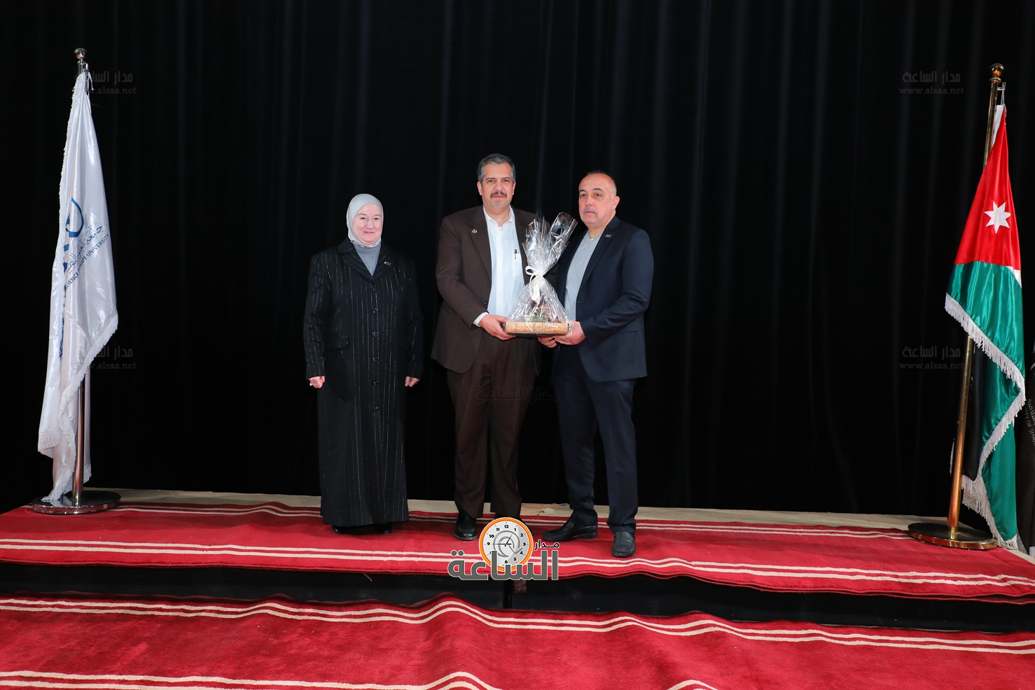 Madar Al-Saa Images 0.37151807604801856