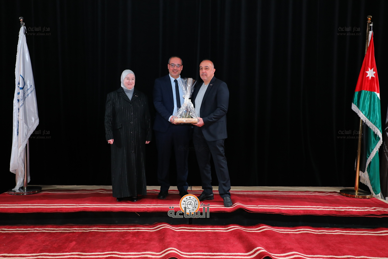 Madar Al-Saa Images 0.8477521049175549