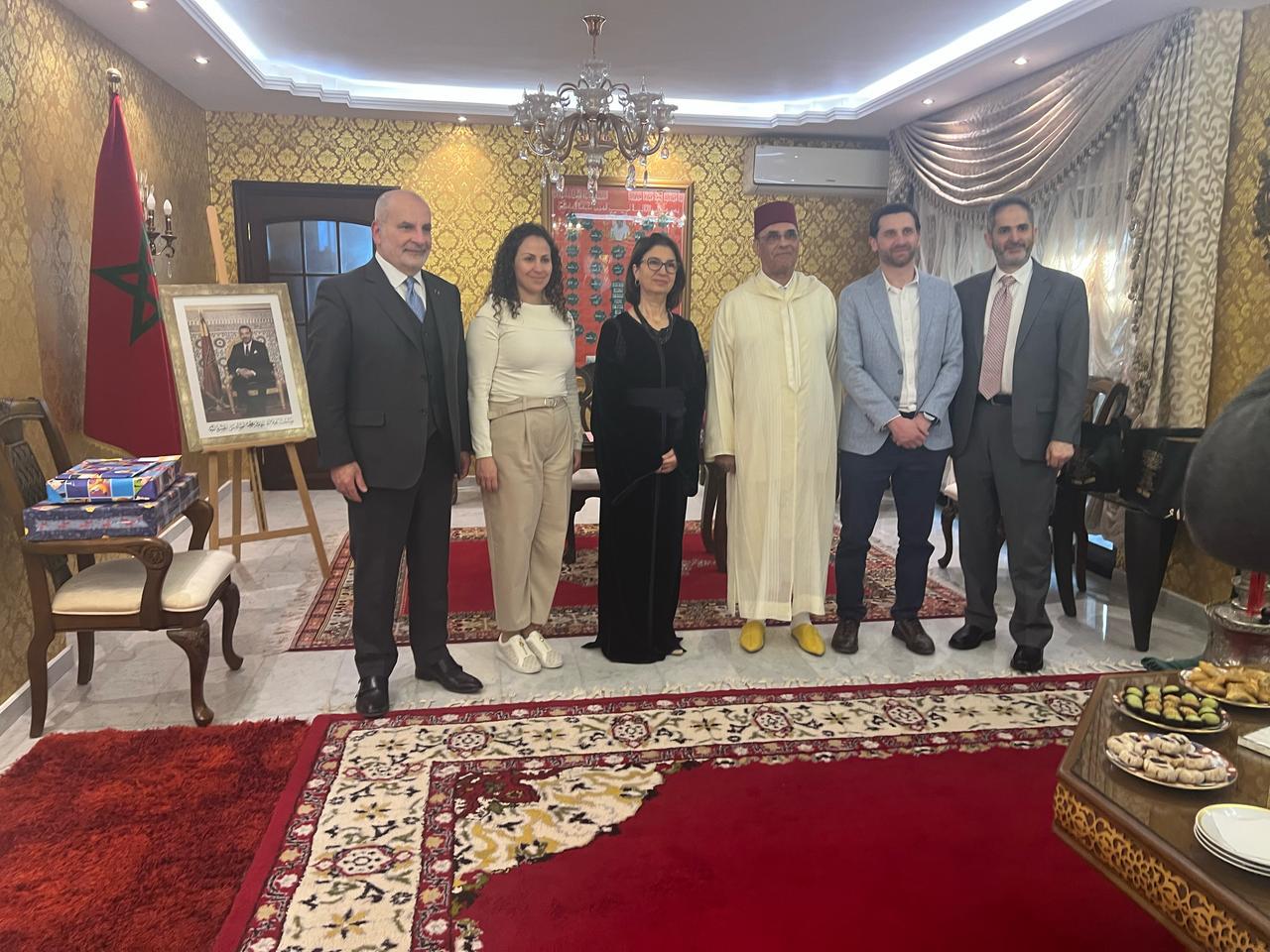 Madar Al-Saa Images 0.8375791747419945