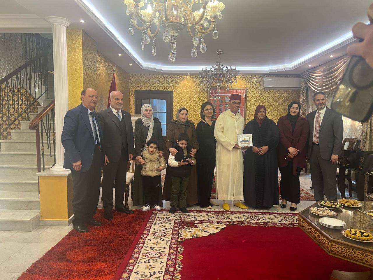 Madar Al-Saa Images 0.7768139703111867