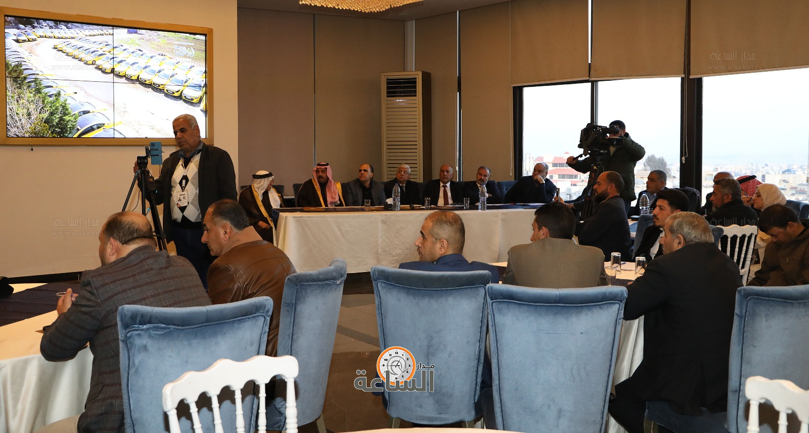 Madar Al-Saa Images 0.9017389378993721