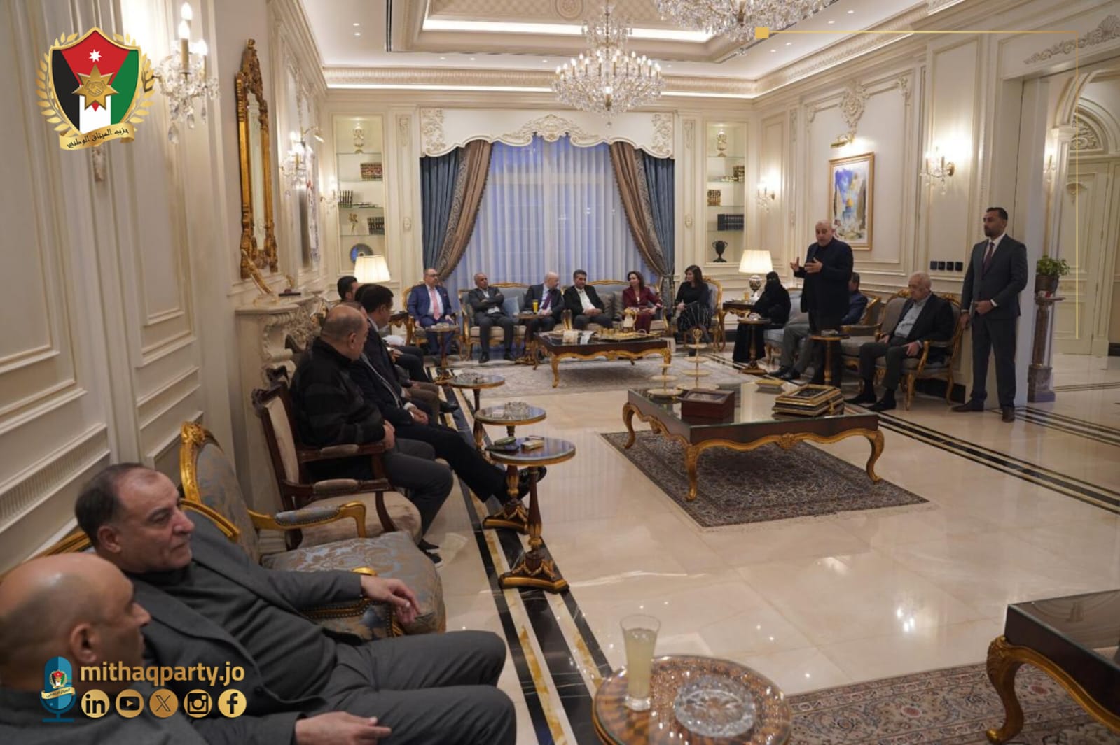 Madar Al-Saa Images 0.7123015529316239