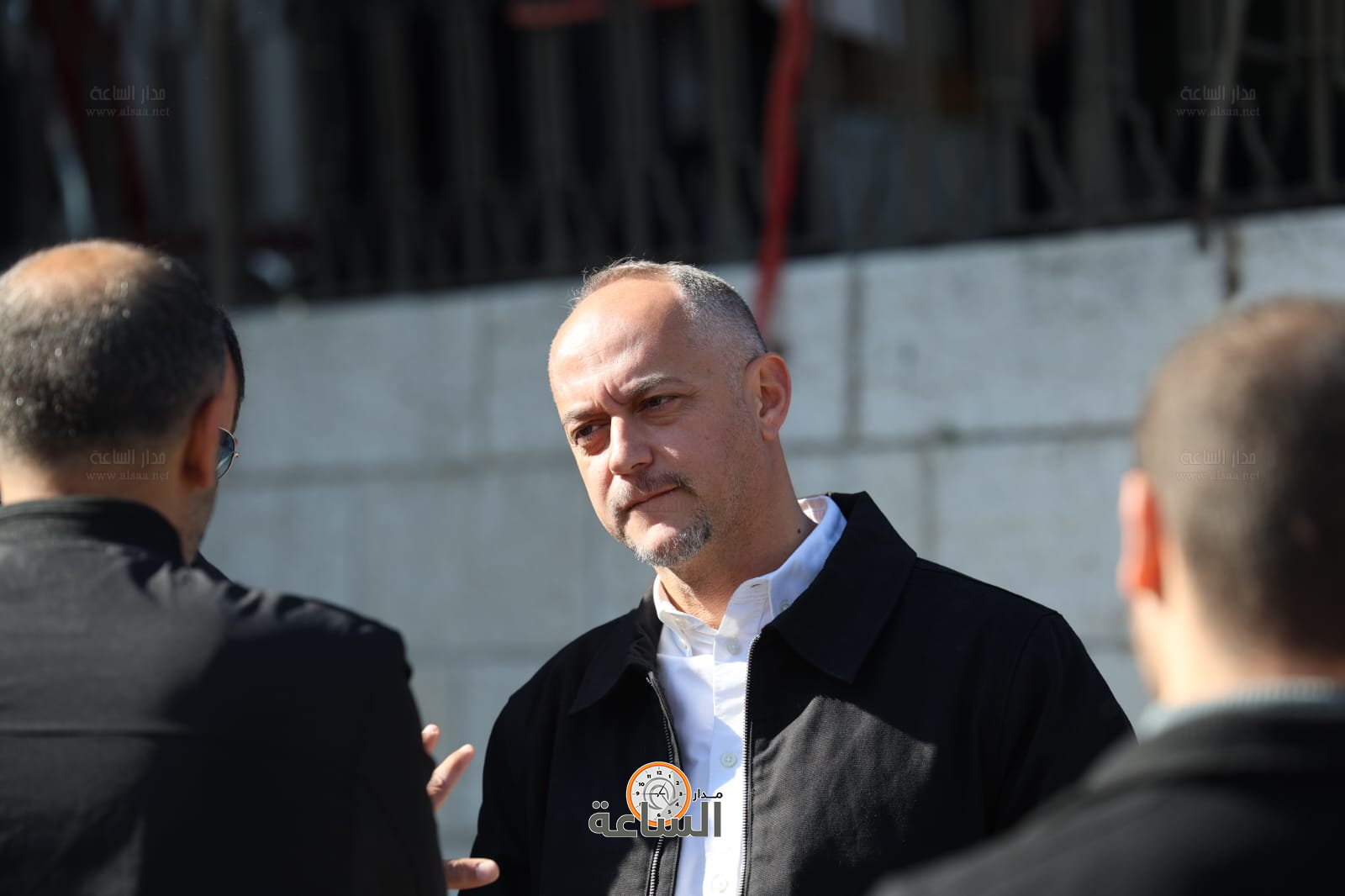 Madar Al-Saa Images 0.10843083113334062