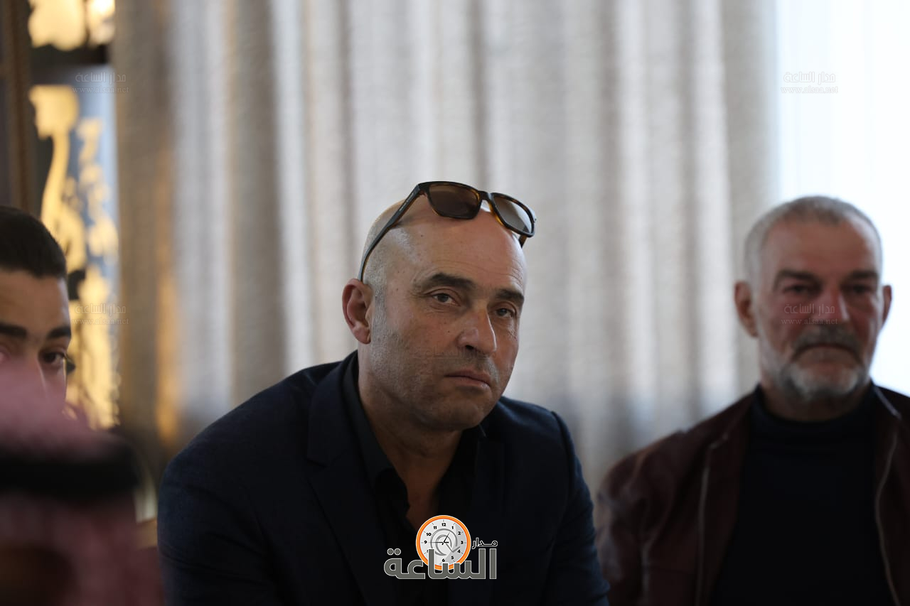 Madar Al-Saa Images 0.19334703862855762