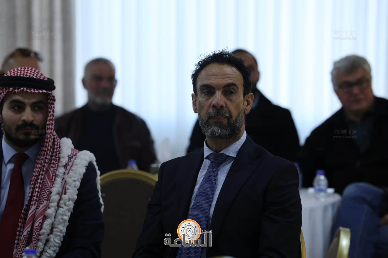 Madar Al-Saa Images 0.4864228559170889