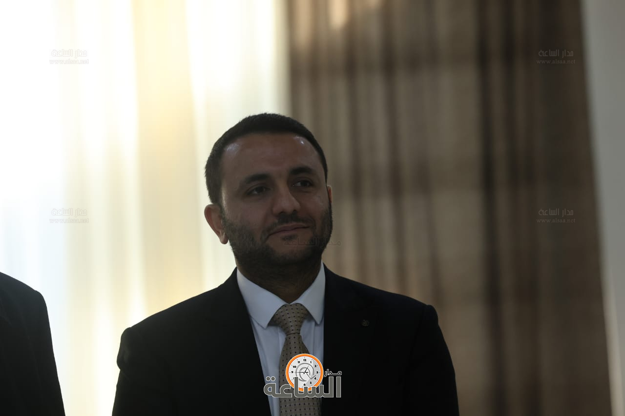 Madar Al-Saa Images 0.3917518177542785