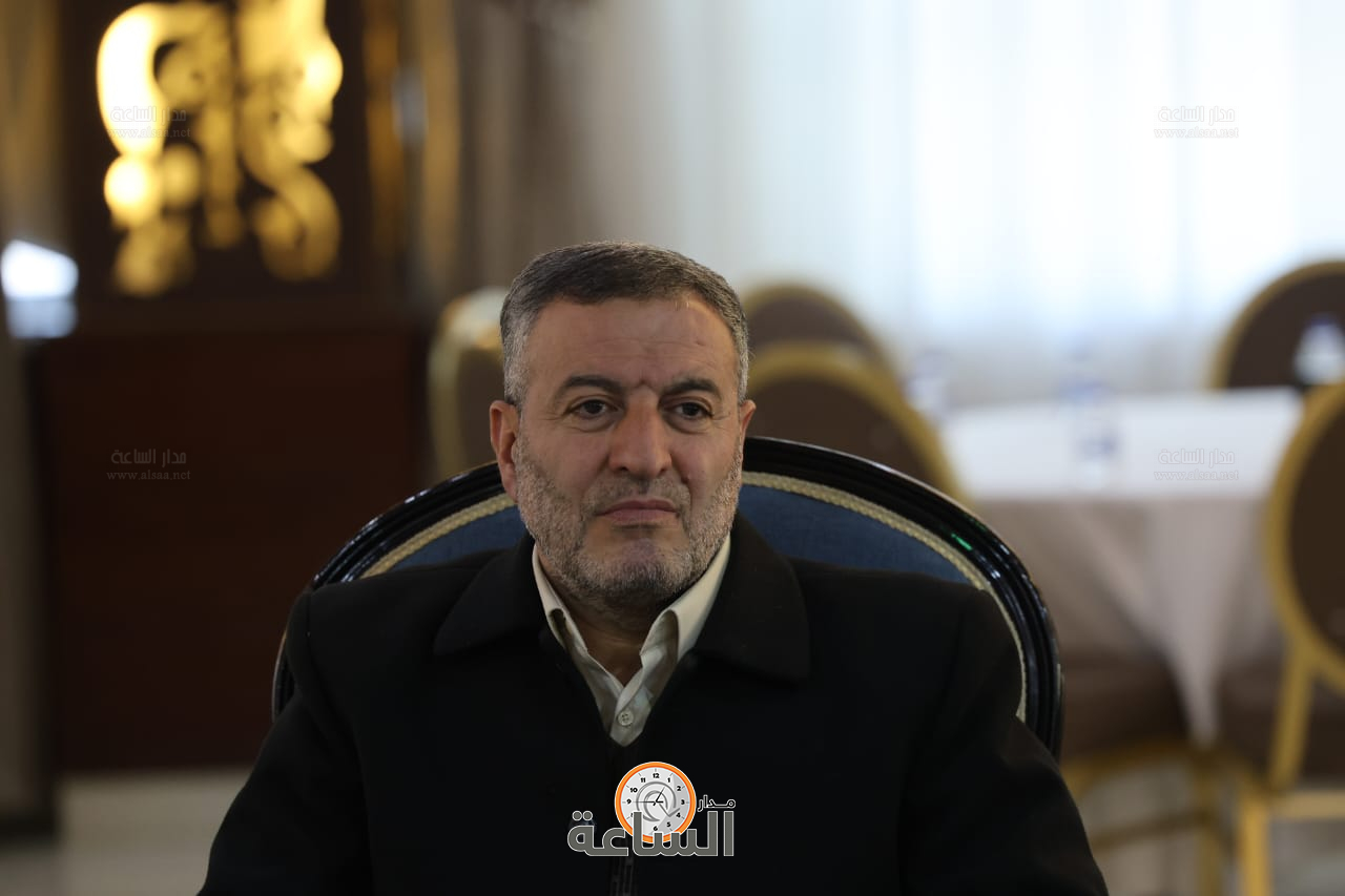 Madar Al-Saa Images 0.4654184903987164