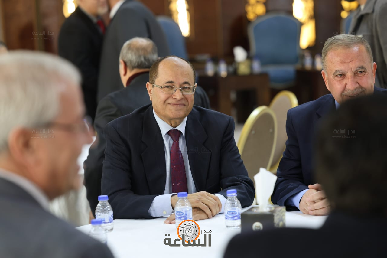 Madar Al-Saa Images 0.9210632668002594