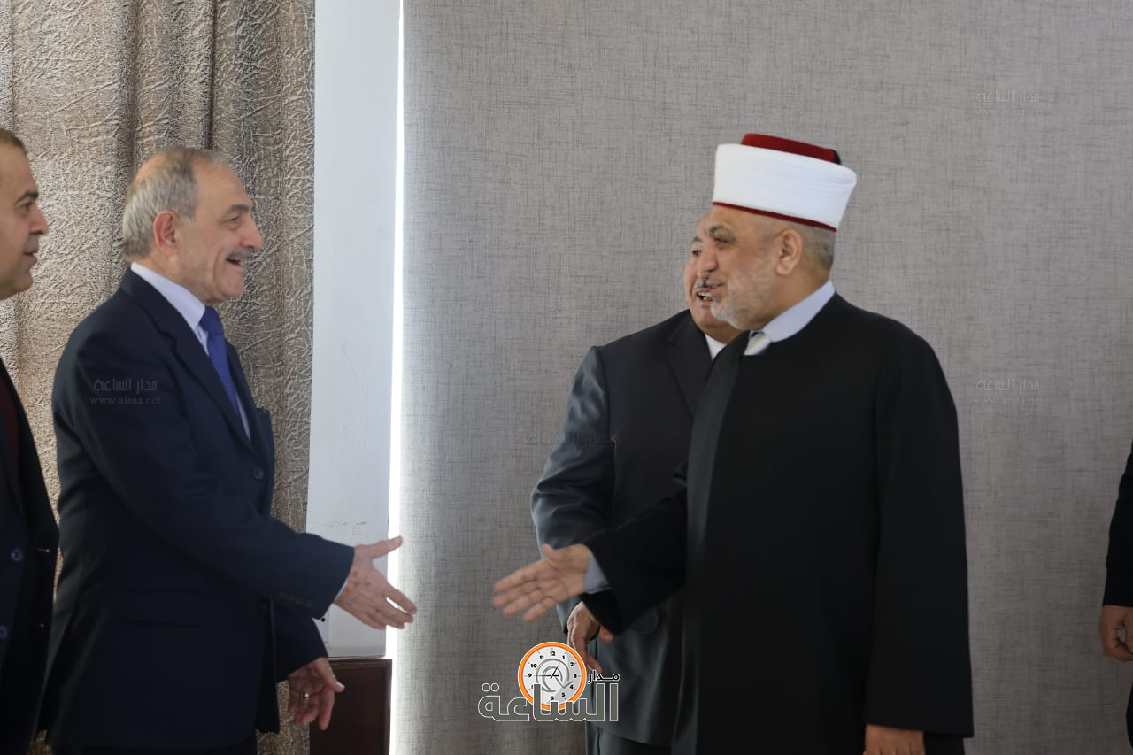 Madar Al-Saa Images 0.7034836287728121