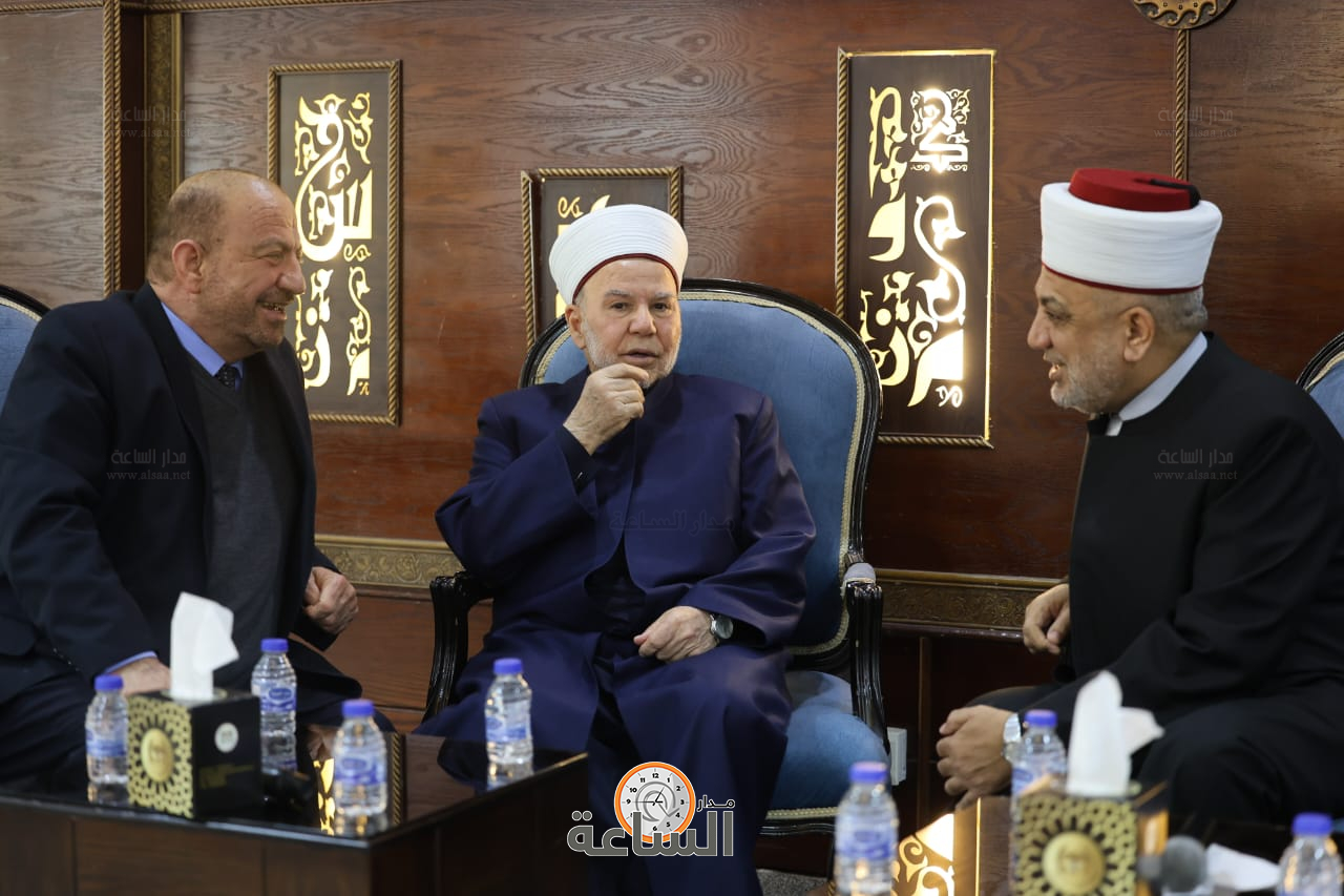 Madar Al-Saa Images 0.7403389317675415