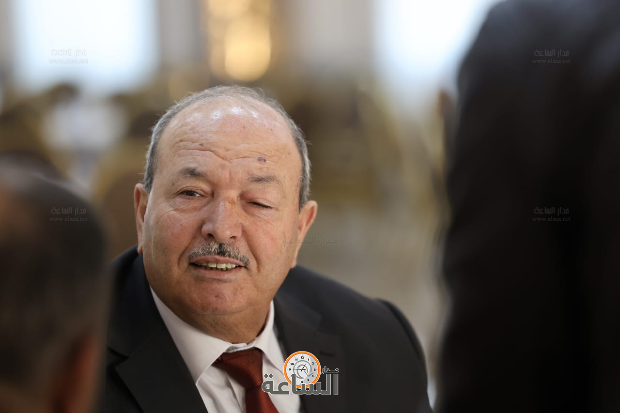 Madar Al-Saa Images 0.3888164008243742