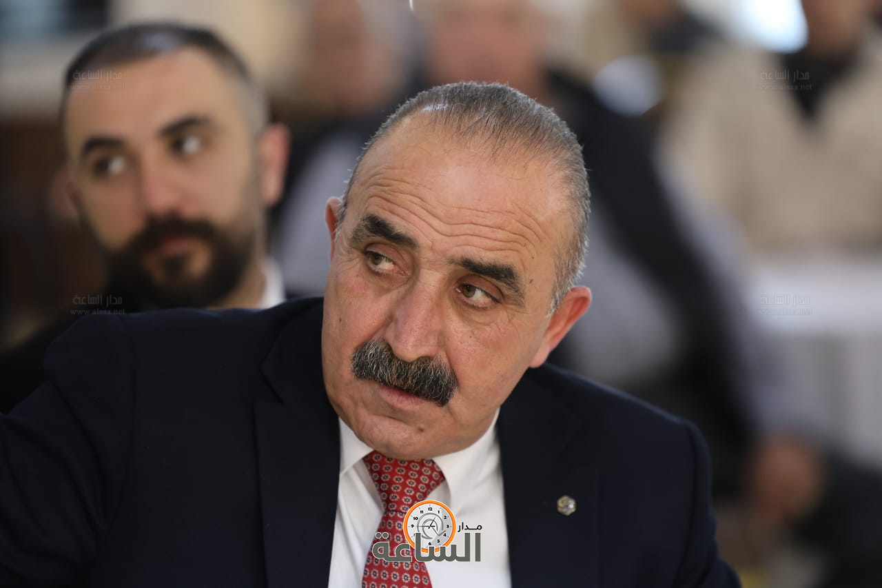 Madar Al-Saa Images 0.007858638043917177