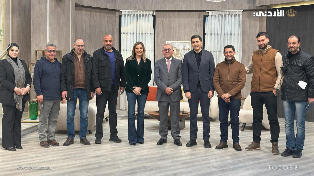 Madar Al-Saa Images 0.924074673264637