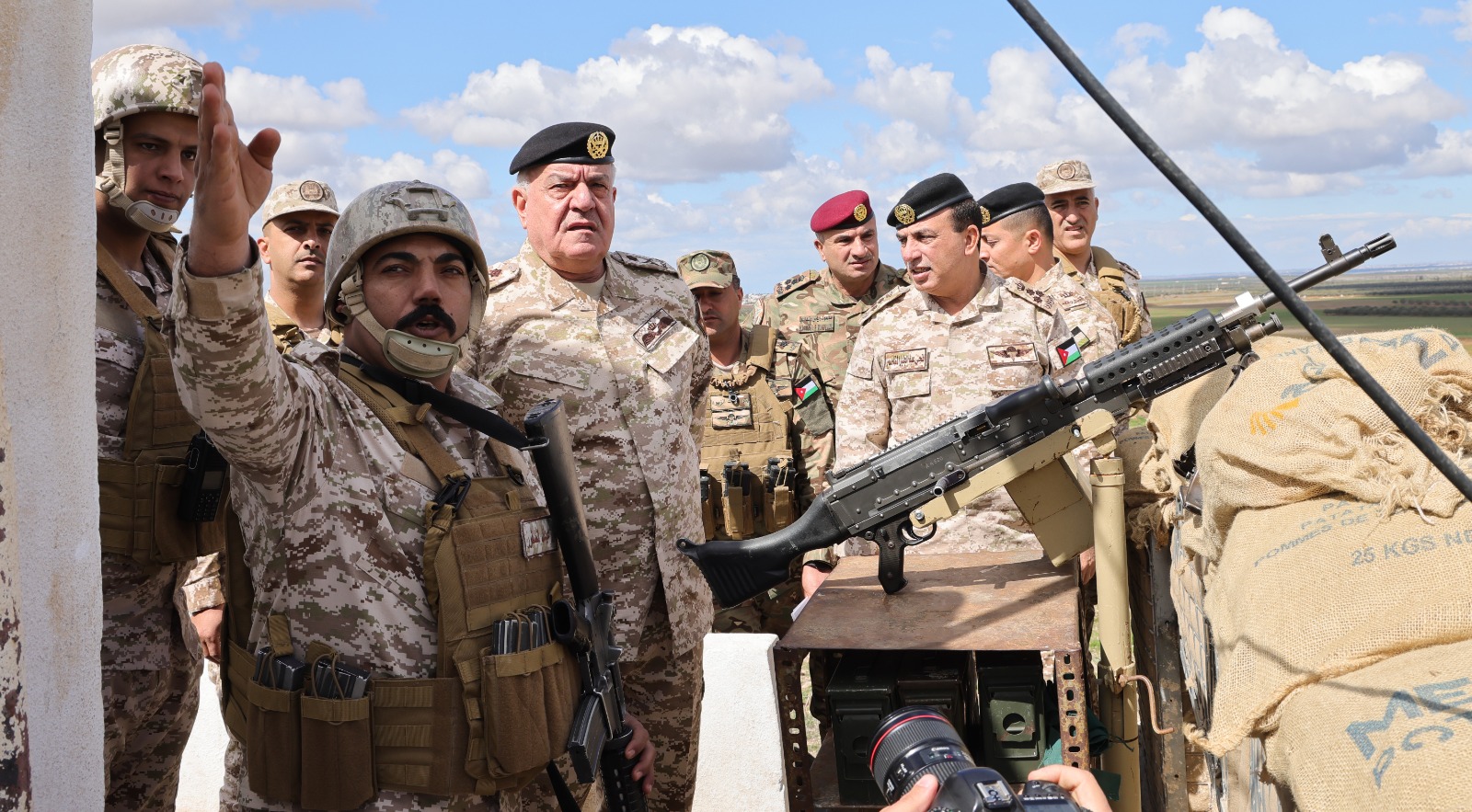 Madar Al-Saa Images 0.36093998498511626