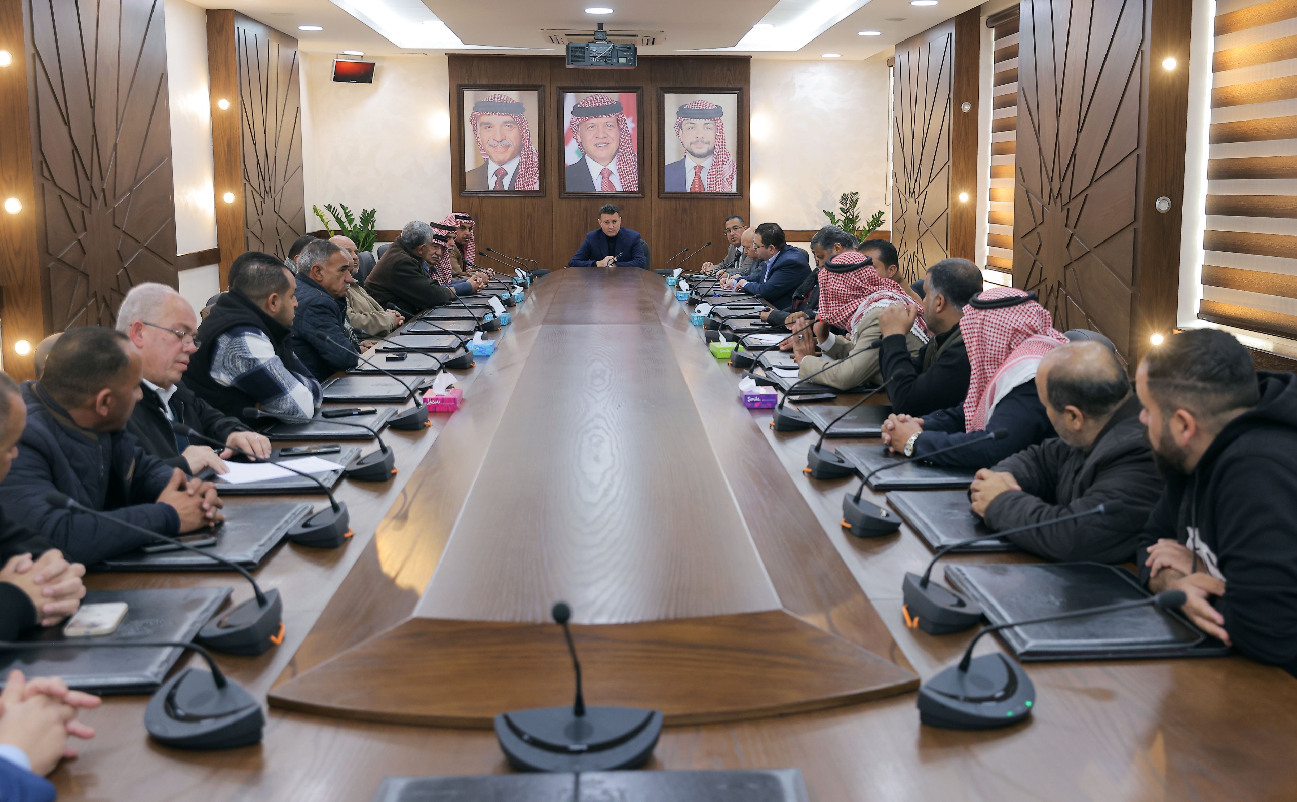 Madar Al-Saa Images 0.3216484631104759