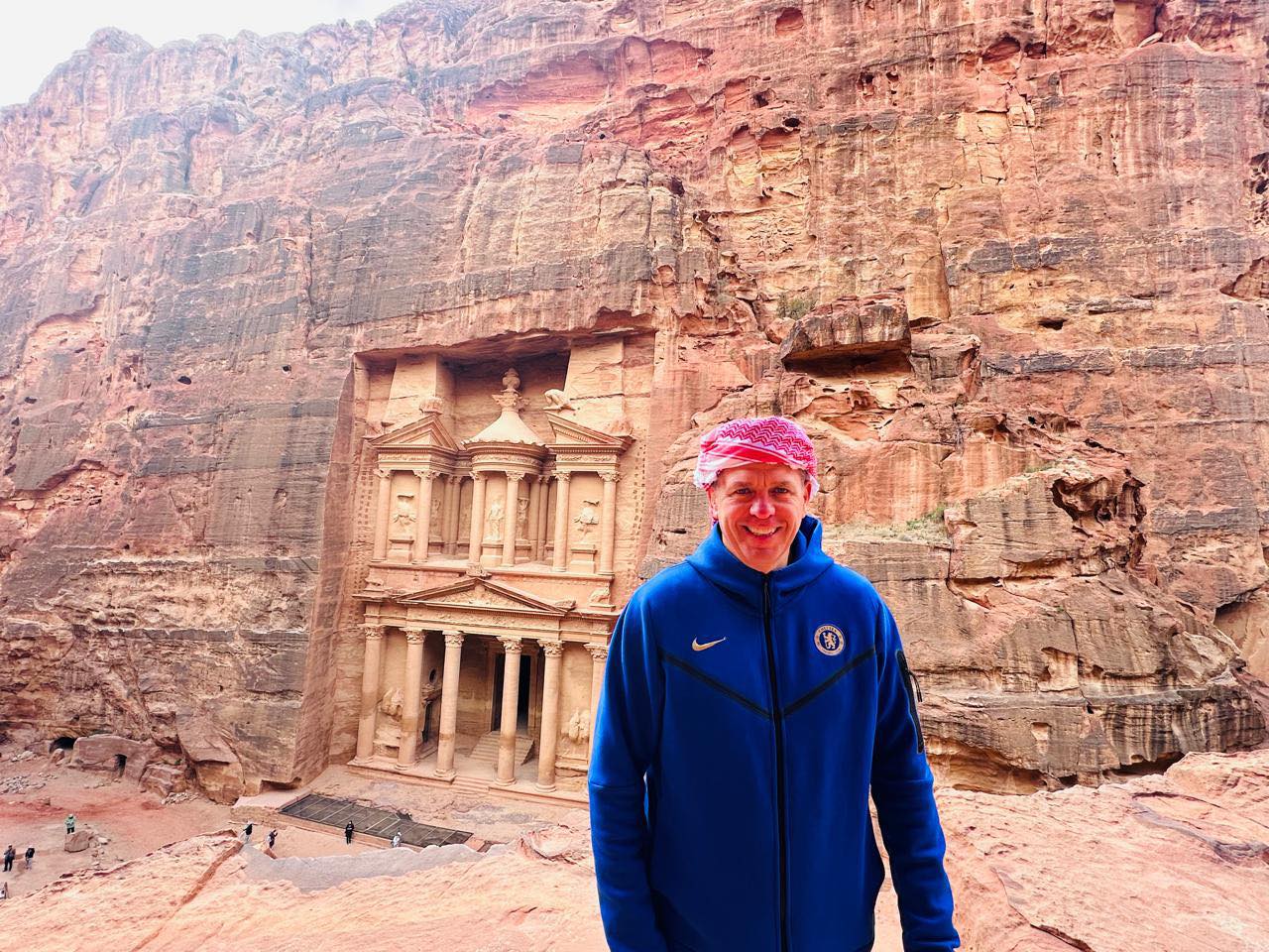 Madar Al-Saa Images 0.9760748342557724