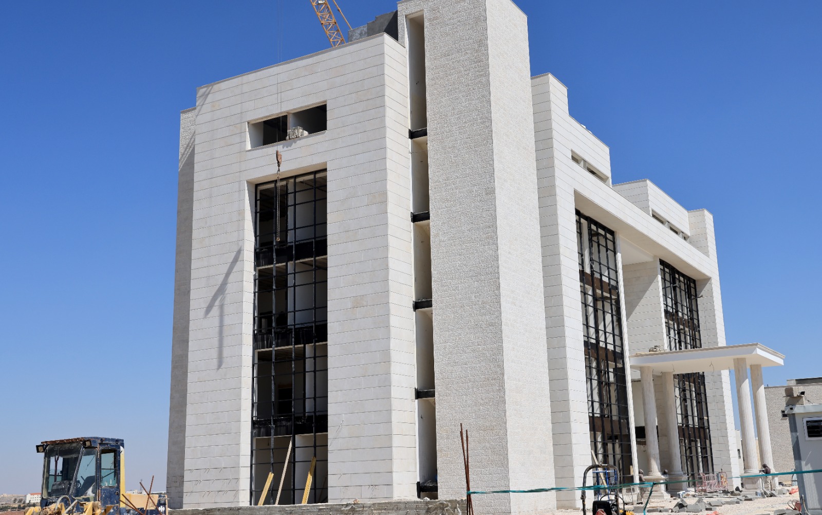 Madar Al-Saa Images 0.6857782164418469