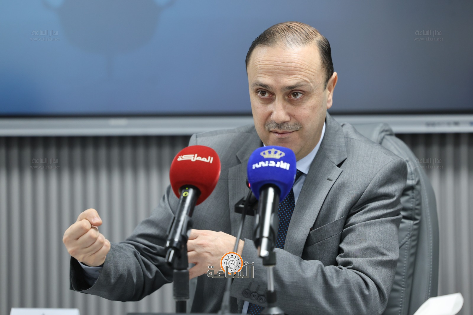 Madar Al-Saa Images 0.938928151729125