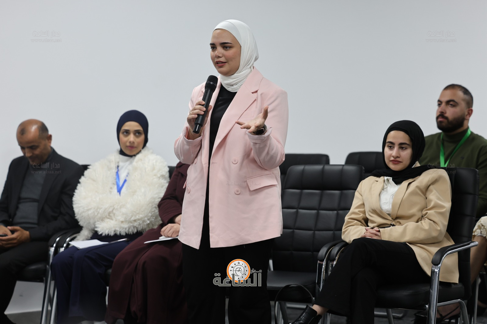 Madar Al-Saa Images 0.3405262072809041